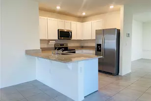17043 Oval Rum Dr, Wimauma, FL 33598 - Photo 2