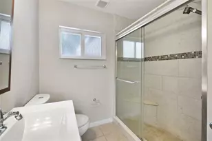 2331 W Oak St, Kissimmee, FL 34741 - Photo 16
