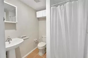 2331 W Oak St, Kissimmee, FL 34741 - Photo 12