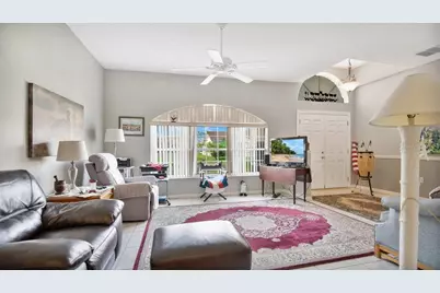 5203 Jasmine Trace Lane, Kissimmee, FL 34758 - Photo 4