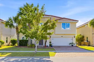 3848 Carrick Bend Dr, Kissimmee, FL 34746 - Photo 2