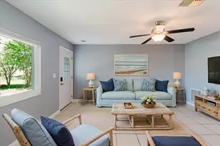 2009 Peppertree Ct, Oldsmar, FL 34677 - Photo 6