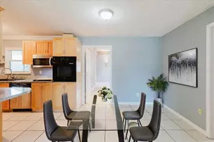2009 Peppertree Ct, Oldsmar, FL 34677 - Photo 12