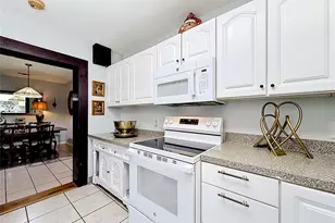 2705 Arc Dr, Orlando, FL 32826 - Photo 14