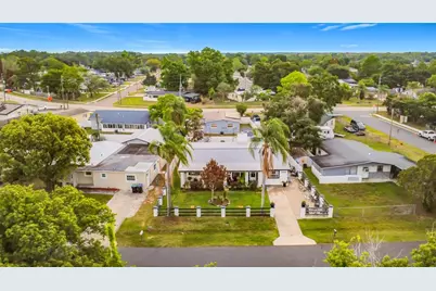 2705 Arc Drive, Orlando, FL 32826 - Photo 2