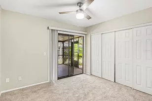8211 Country Oaks Ct, Sarasota, FL 34243 - Photo 12