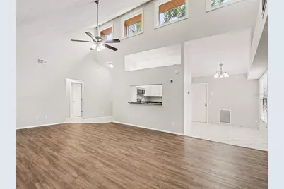 8211 Country Oaks Court, Sarasota, FL 34243 - Photo 4