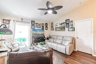 1244 E Corktree Cir, Port Charlotte, FL 33952 - Photo 10
