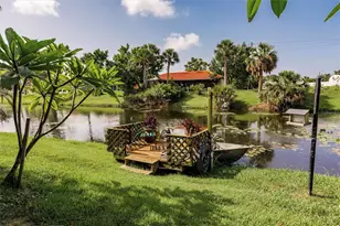 1244 E Corktree Cir, Port Charlotte, FL 33952 - Photo 2