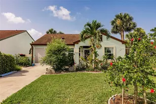 1244 E Corktree Cir, Port Charlotte, FL 33952 - Photo 4