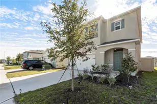 2630 Angel Fls Dr, Davenport, FL 33837 - Photo 4
