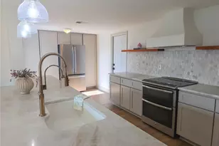 505 Red Mangrove Ln, Apollo Beach, FL 33572 - Photo 6