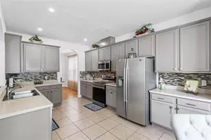 529 Cortona Dr, Orlando, FL 32828 - Photo 12
