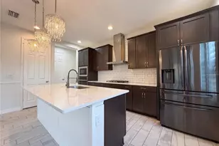 12643 Horseshoe Bend Dr, Lithia, FL 33547 - Photo 2