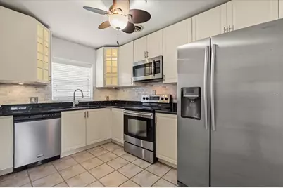 2515 Laura Place, Orlando, FL 32803 - Photo 12