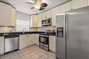 2515 Laura Pl, Orlando, FL 32803 - Photo 12