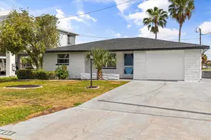 3435 Gulf Coast Dr, Hernando Beach, FL 34607 - Photo 2