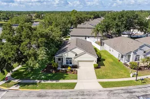 9724 Myrtle Creek Ln, Orlando, FL 32832 - Photo 4