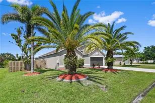 2050 SW Libra Ln, Port Saint Lucie, FL 34984 - Photo 2