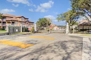 14036 Fairway Island Dr, Orlando, FL 32837 - Photo 2