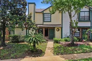 2719 Candlewood Ct, Apopka, FL 32703 - Photo 2
