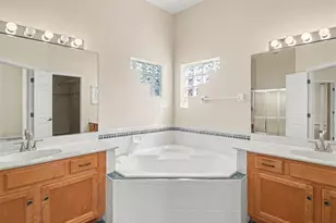 4940 Thames Ln, Sarasota, FL 34238 - Photo 12