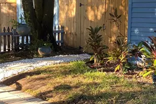 701 14th St N, Saint Petersburg, FL 33705 - Photo 6