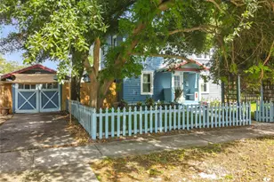 701 14th St N, Saint Petersburg, FL 33705 - Photo 2
