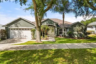 823 Princeton Dr, Clermont, FL 34711 - Photo 2