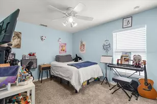 823 Princeton Dr, Clermont, FL 34711 - Photo 30
