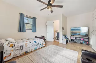 219 S Crystal Dr, Sanford, FL 32773 - Photo 32