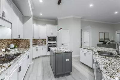 11909 Mandevilla Court, Tampa, FL 33626 - Photo 12