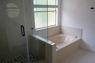 5585 Red Bone Ln, Orlando, FL 32810 - Photo 10