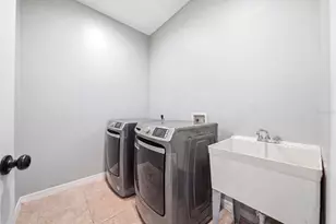 13425 Early Frost Cir, Orlando, FL 32828 - Photo 12