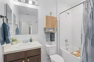 227 Villavista Ct, Davenport, FL 33896 - Photo 22