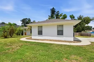 1812 34th Ave E, Bradenton, FL 34208 - Photo 6
