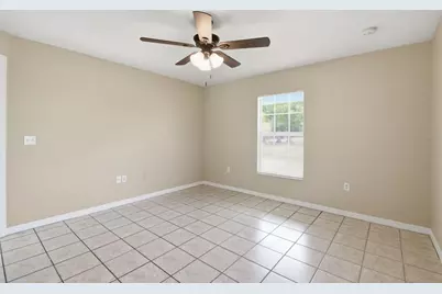 1812 34th Avenue E, Bradenton, FL 34208 - Photo 12