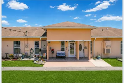 523 Club Circle, Lake Wales, FL 33898 - Photo 2