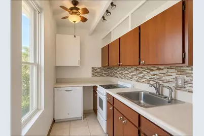 523 Club Circle, Lake Wales, FL 33898 - Photo 8
