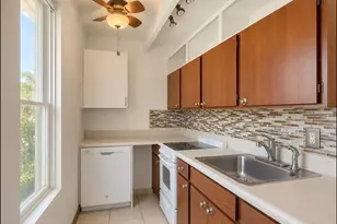 523 Club Cir, Lake Wales, FL 33898 - Photo 8