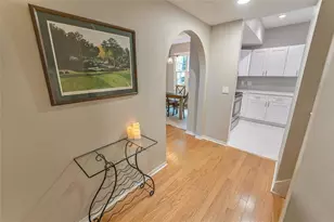 501 Knights Run Ave, Tampa, FL 33602 - Photo 2