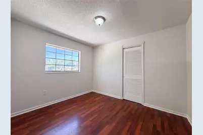 6712 Conetta Drive, Sarasota, FL 34243 - Photo 12