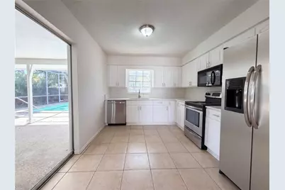 6712 Conetta Drive, Sarasota, FL 34243 - Photo 8
