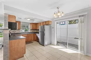 126 Page St, Orlando, FL 32806 - Photo 6