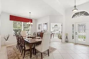 9030 Edenshire Cir, Orlando, FL 32836 - Photo 4