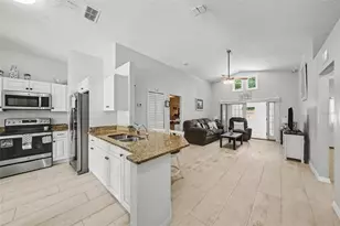 2543 Rose Ridge Cir, Orlando, FL 32839 - Photo 8