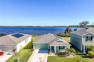 828 Gisele Ct, Haines City, FL 33844 - Photo 2