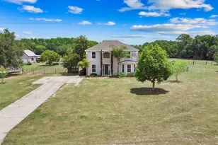 8848 Bogaert Dr, Groveland, FL 34736 - Photo 2