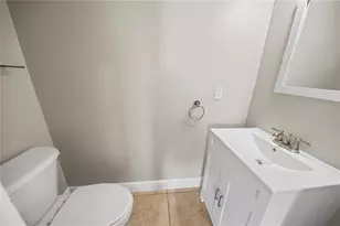 8848 Bogaert Dr, Groveland, FL 34736 - Photo 10