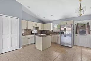 568 Kingfisher Dr, Kissimmee, FL 34759 - Photo 2
